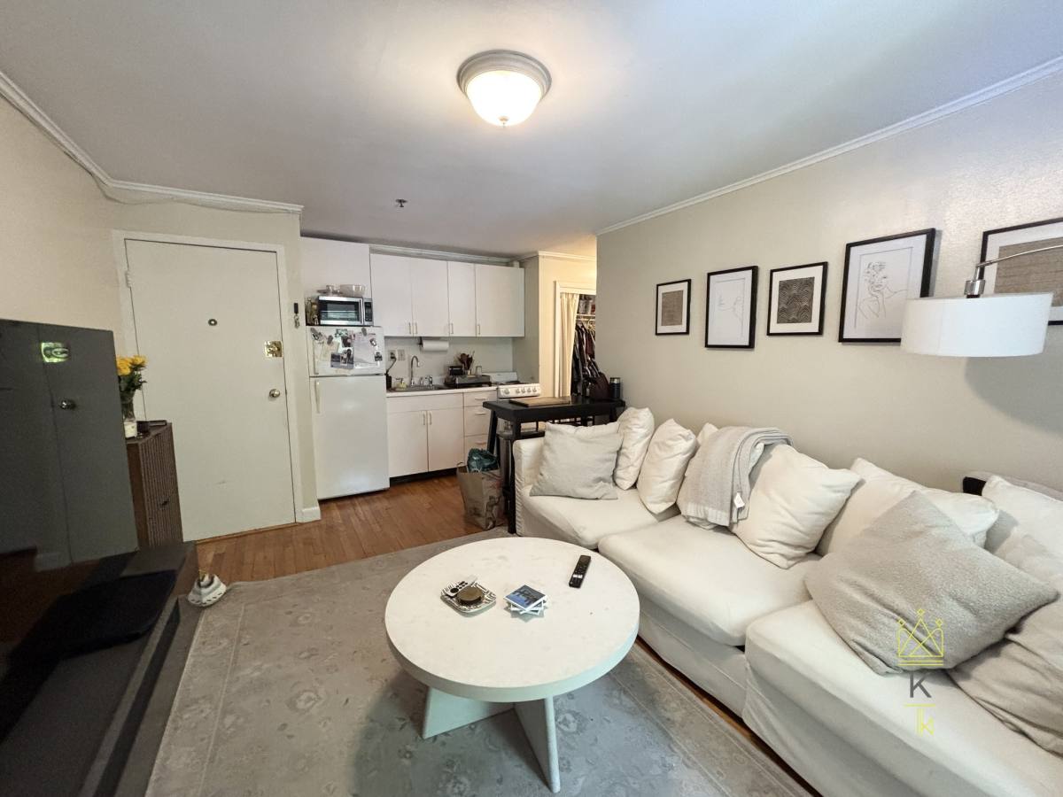 Apartment for rent at 1477 Beacon St #105, Brookline, MA 02446