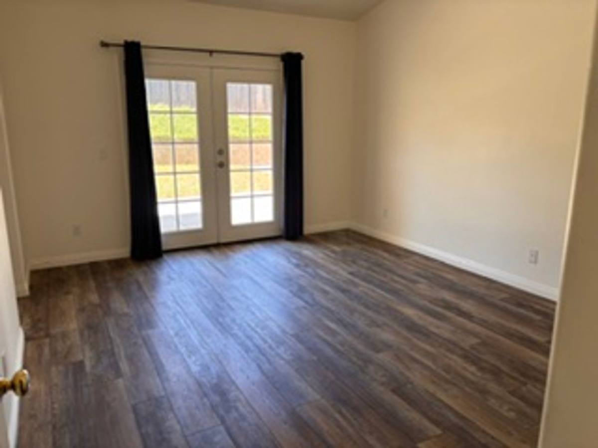 House for rent at 458 Sherwood Place, Tehachapi, CA 93561