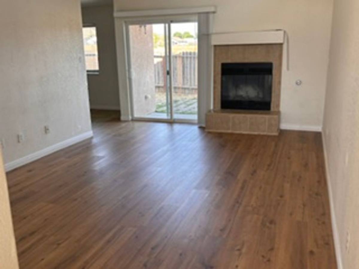 House for rent at 458 Sherwood Place, Tehachapi, CA 93561