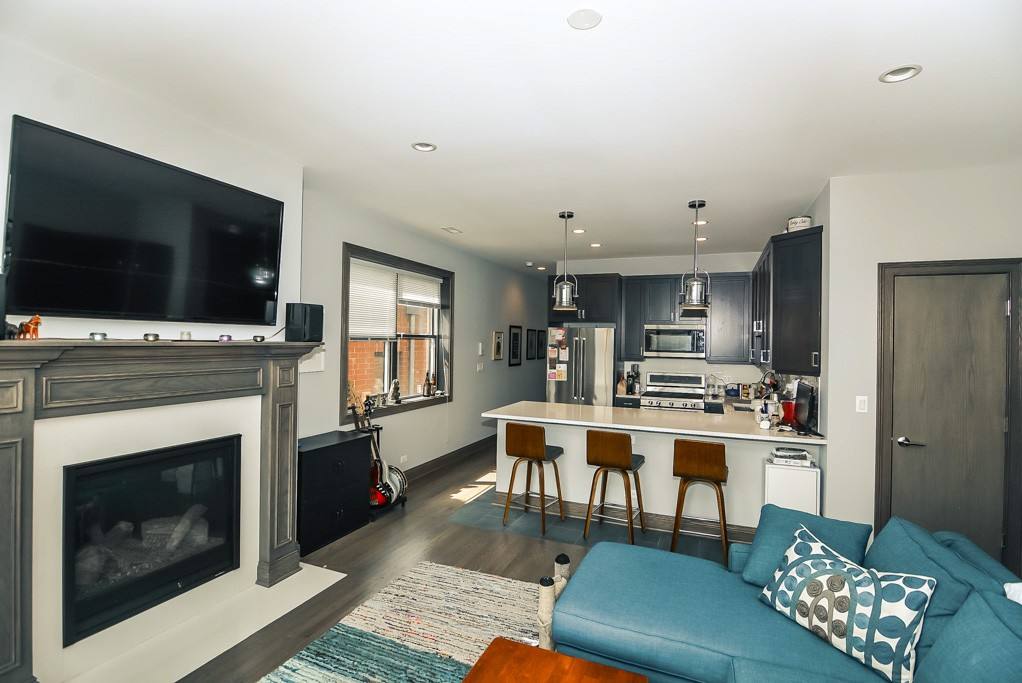 Condo for rent at 4324 Ashland #3, Chicago, IL 60613