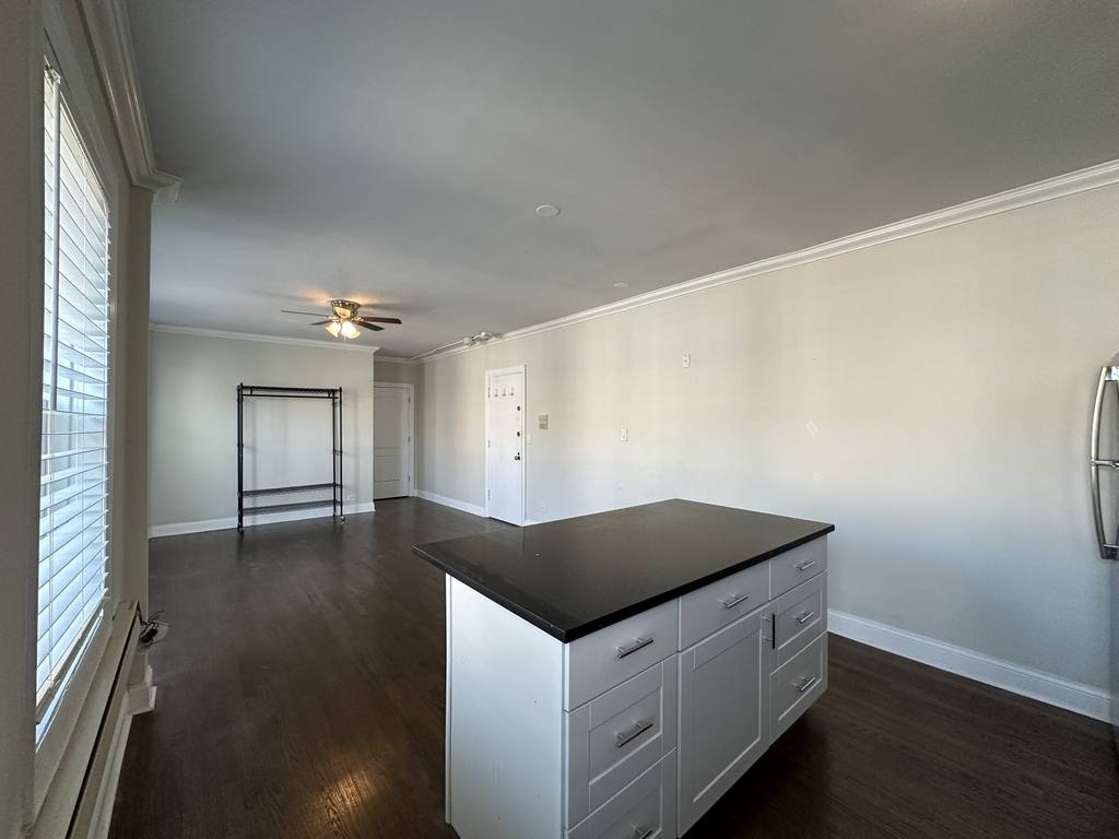 Apartment for rent at 918 18 Green Bay #B5, Winnetka, IL 60093
