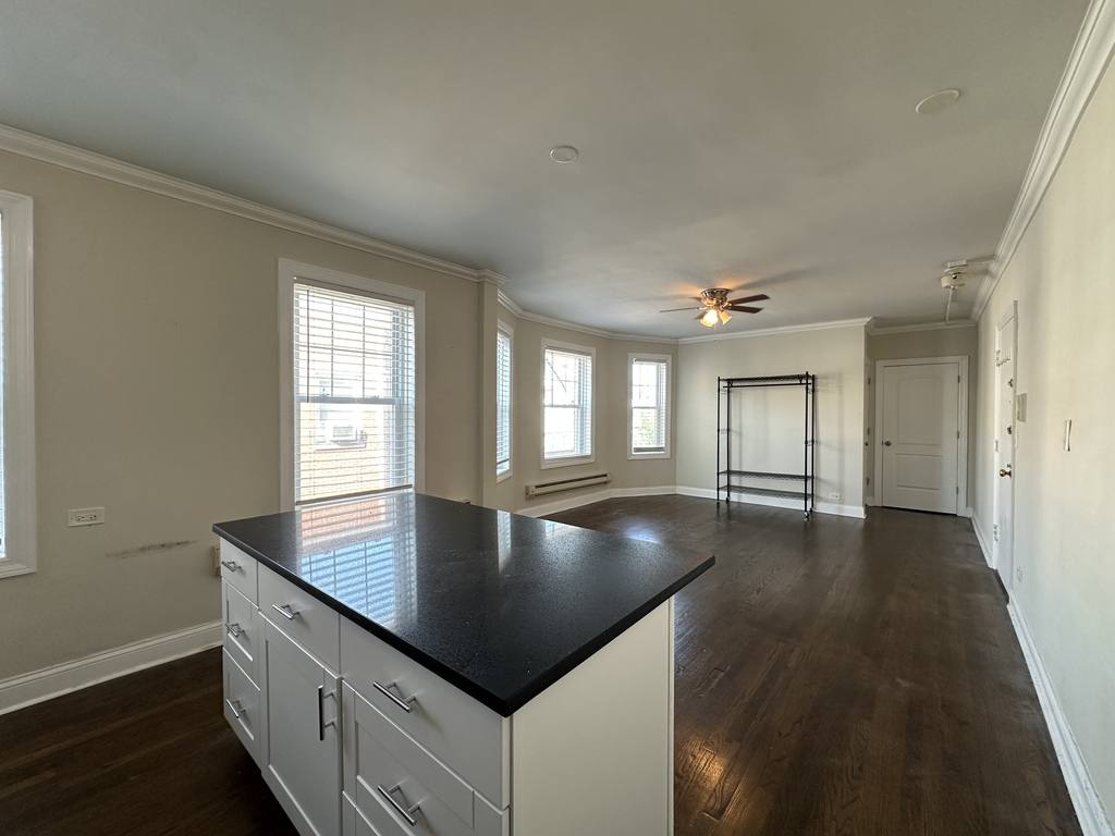 Apartment for rent at 918 18 Green Bay #B5, Winnetka, IL 60093