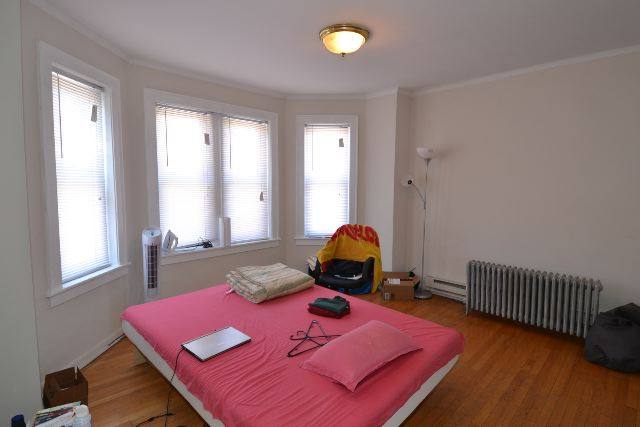 Apartment for rent at 3839 Greenview #W5, Chicago, IL 60613
