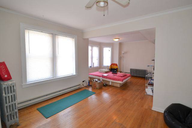 Apartment for rent at 3839 Greenview #W5, Chicago, IL 60613