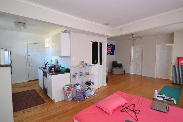 Apartment for rent at 3839 Greenview #W5, Chicago, IL 60613