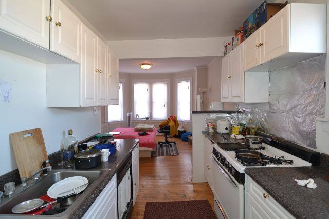 Apartment for rent at 3839 Greenview #W5, Chicago, IL 60613