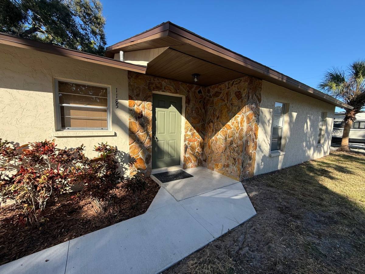 House for rent at 1185 52nd St, Sarasota, FL 34234