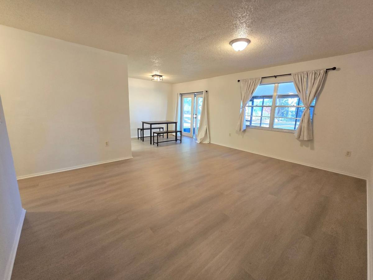 House for rent at 1185 52nd St, Sarasota, FL 34234