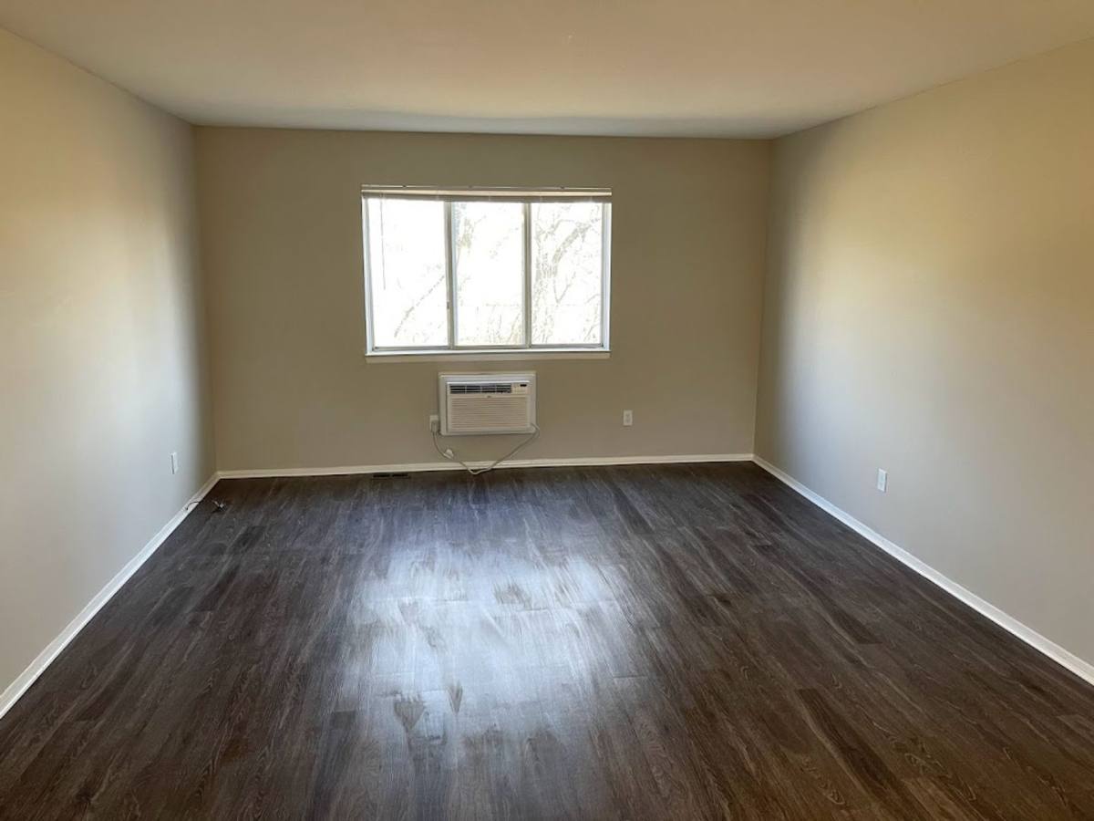 Apartment for rent at 525-535 Pontiac St, Oxford, MI 48371