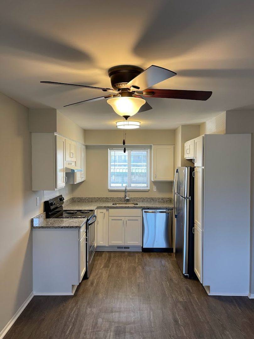 Apartment for rent at 525-535 Pontiac St, Oxford, MI 48371