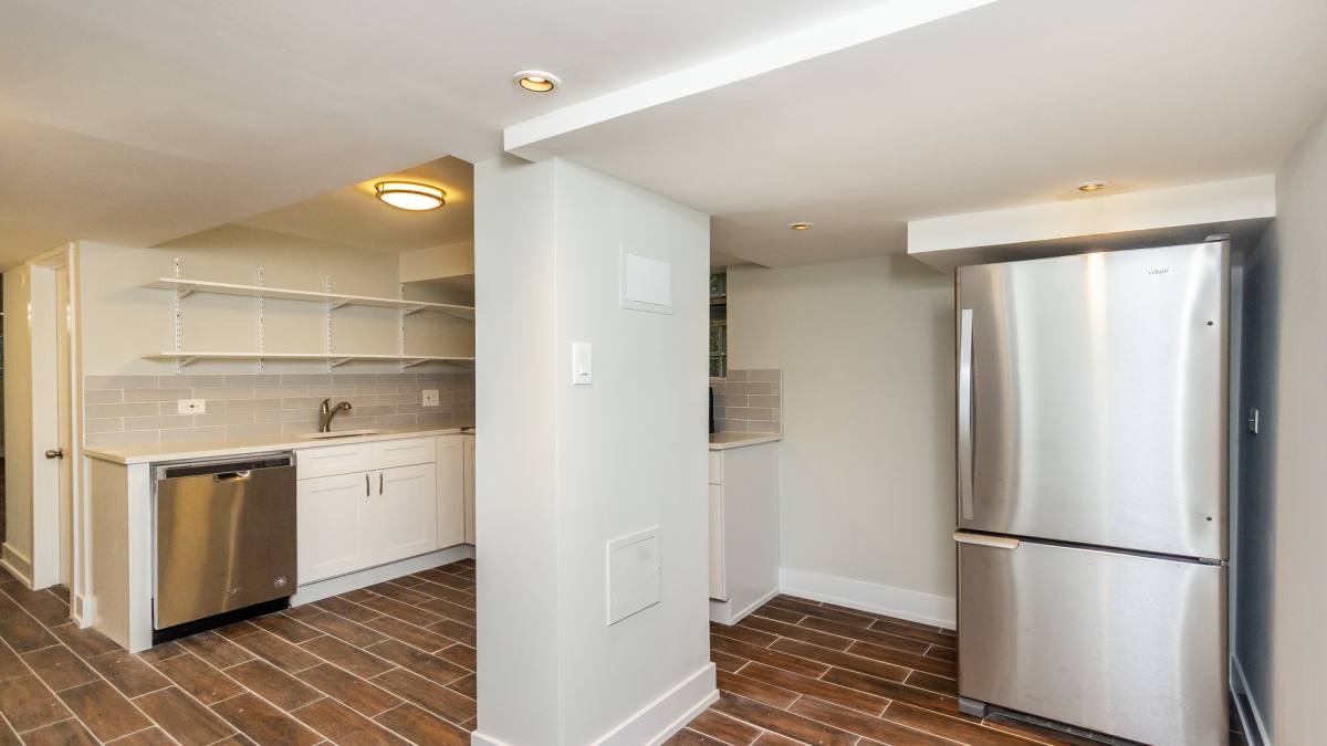 Apartment for rent at 825 N Oakley Blvd #G, Chicago, IL 60622