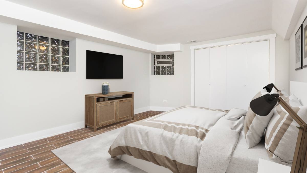 Apartment for rent at 825 N Oakley Blvd #G, Chicago, IL 60622
