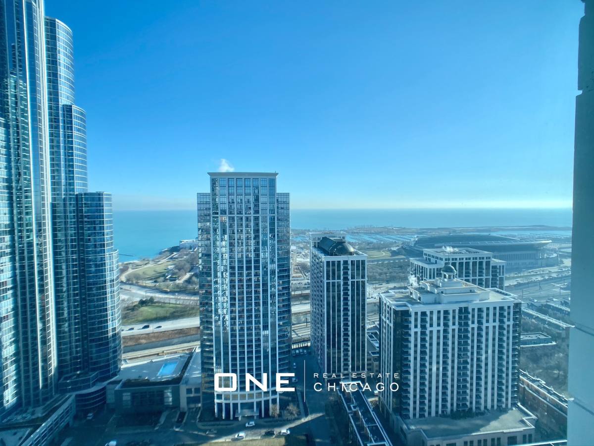 Apartment for rent at 1255 S Michigan #5, Chicago, IL 60605