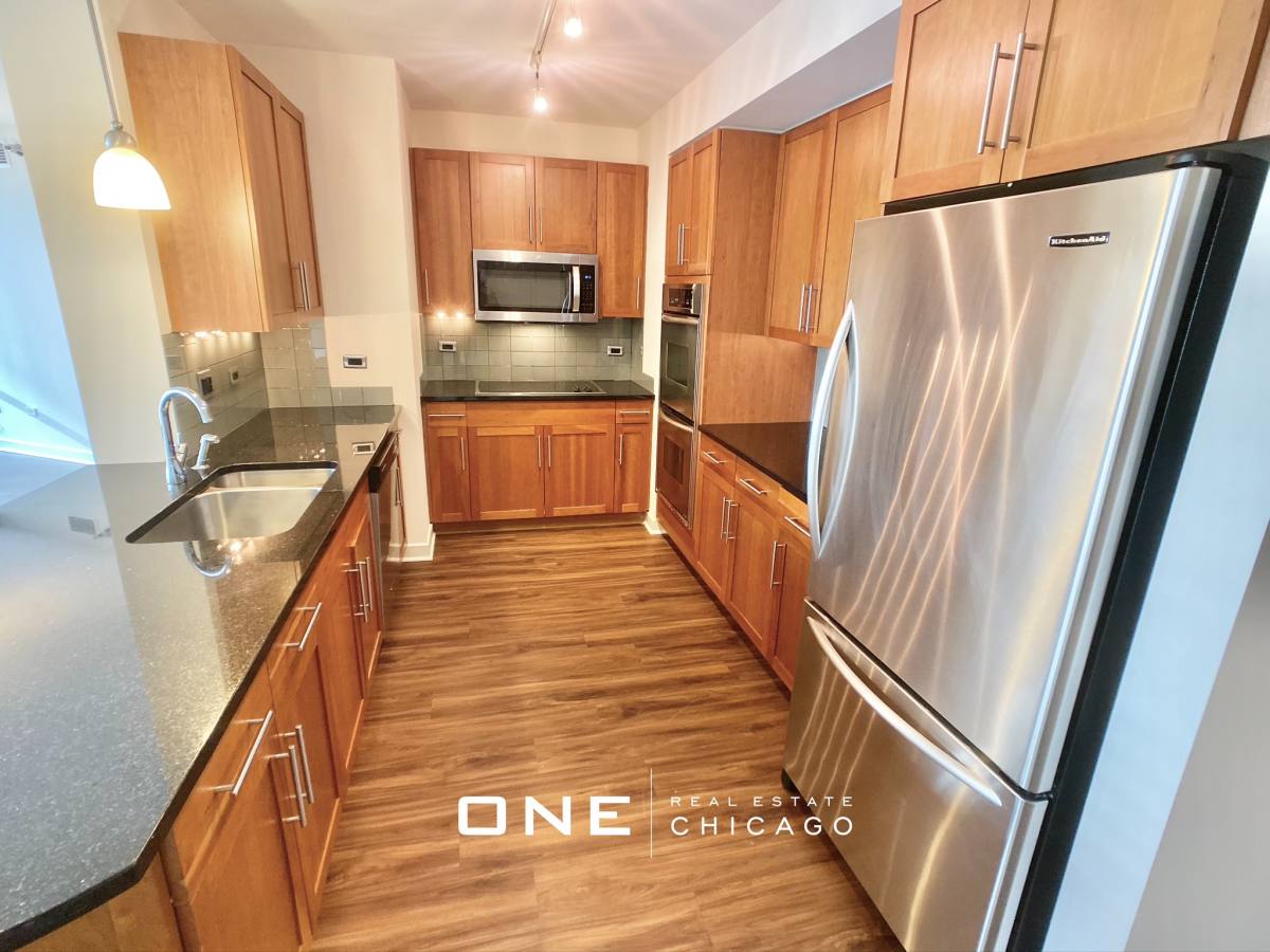 Apartment for rent at 1255 S Michigan #5, Chicago, IL 60605