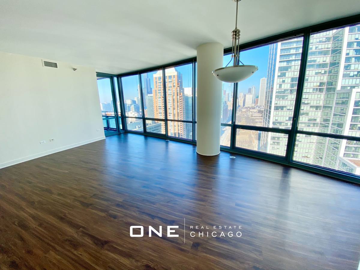 Apartment for rent at 1255 S Michigan #5, Chicago, IL 60605
