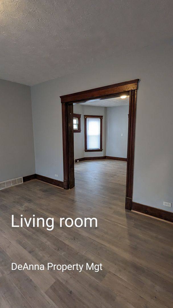 Apartment for rent at 2146 W 81 St, Cleveland, OH 44102