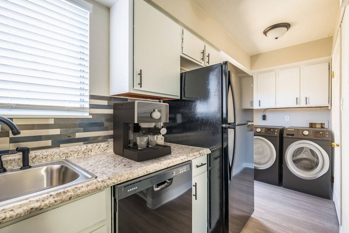 Townhouse for rent at 12008 Phoenix Ave NE, Albuquerque, NM 87112