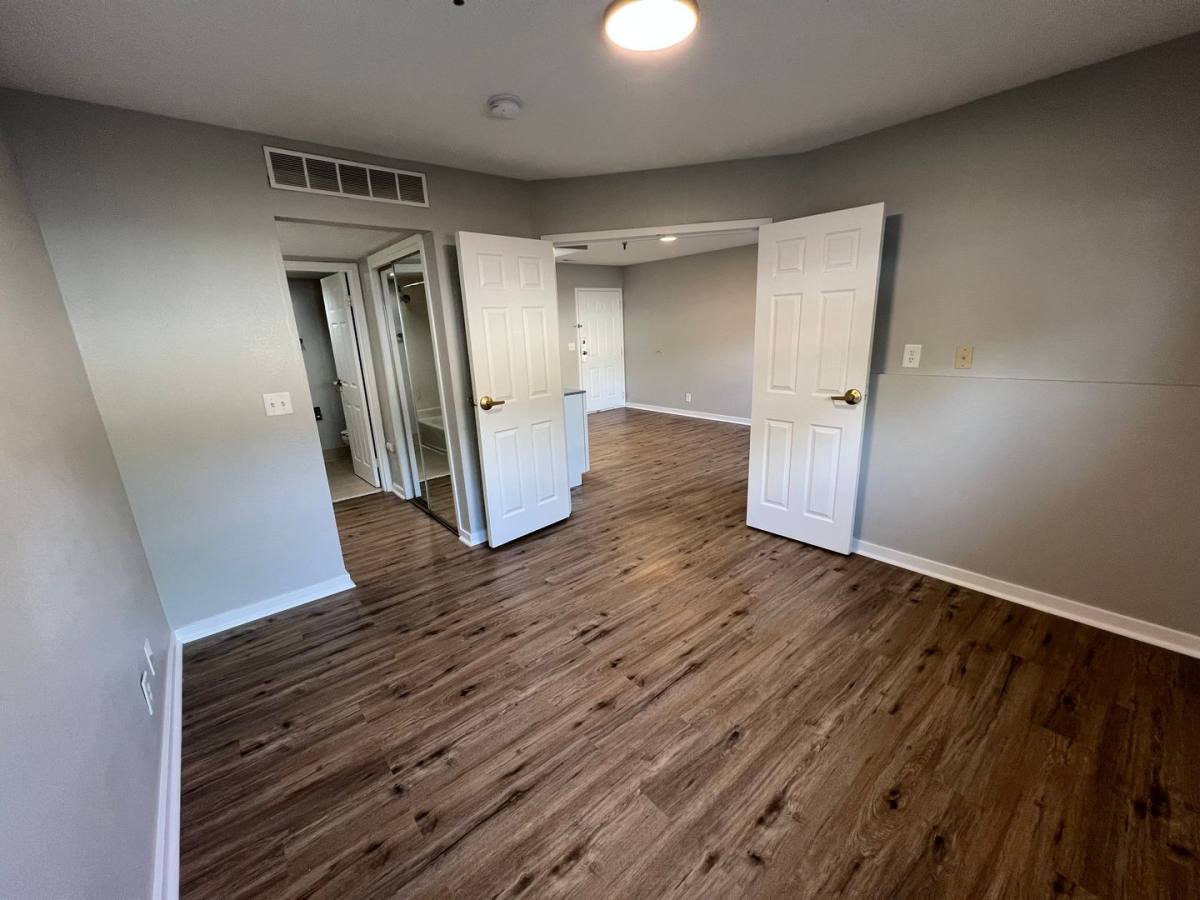 Apartment for rent at 7010 Hascall St, Omaha, NE 68106