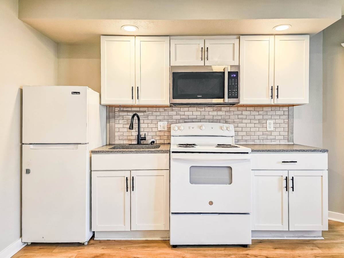 Aksarben View, 7010 Hascall St, Omaha, NE 68106 - Apartment for Rent - Image 6