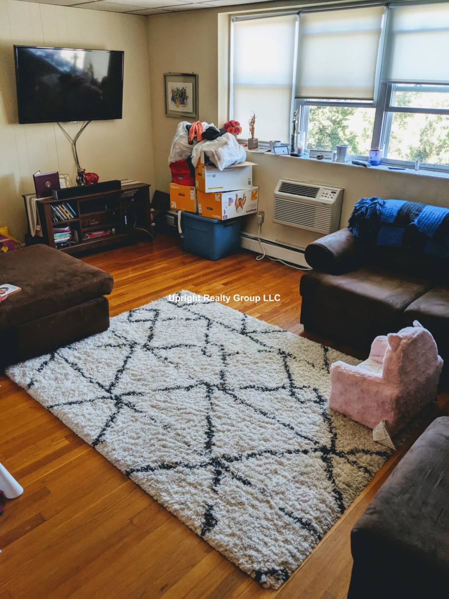 Apartment for rent at 1751 Washington St #8, Braintree, MA 02184