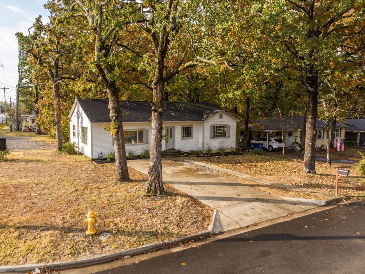 House for rent at 1920 Houston St, Fort Smith, AR 72901