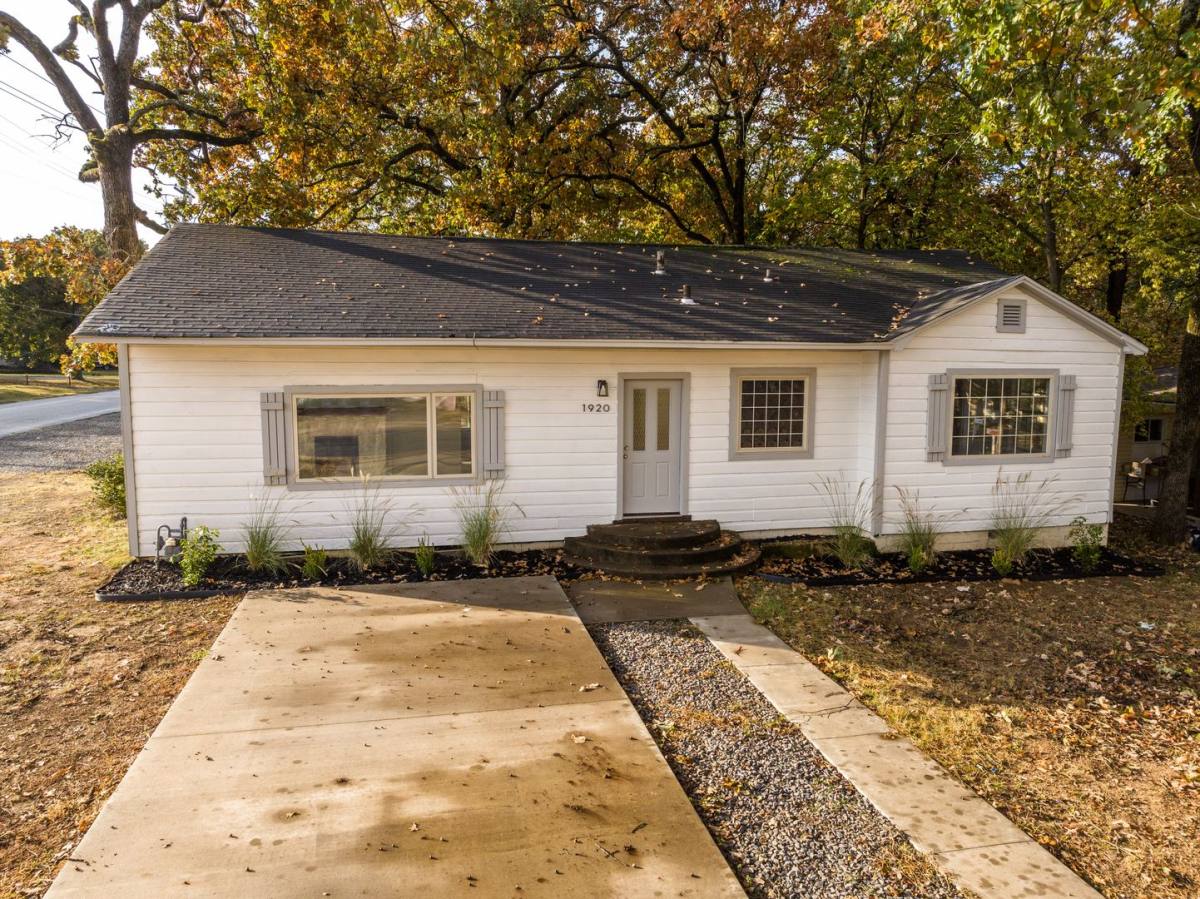 House for rent at 1920 Houston St, Fort Smith, AR 72901