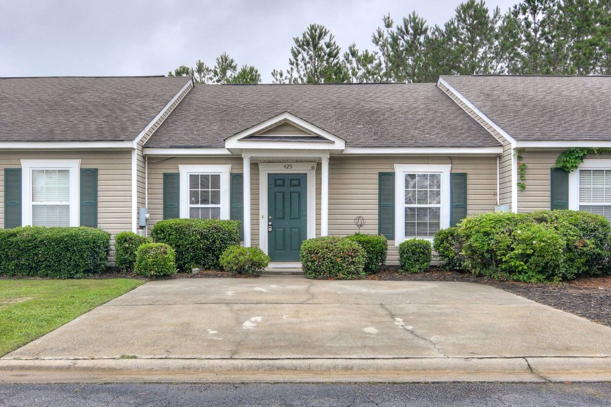 Townhouse for rent at 425 Long Needle Circle, Evans, GA 30809
