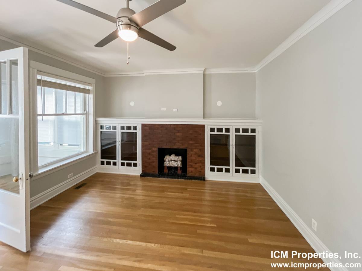 Apartment for rent at 5941 N Magnolia #1, Chicago, IL 60660