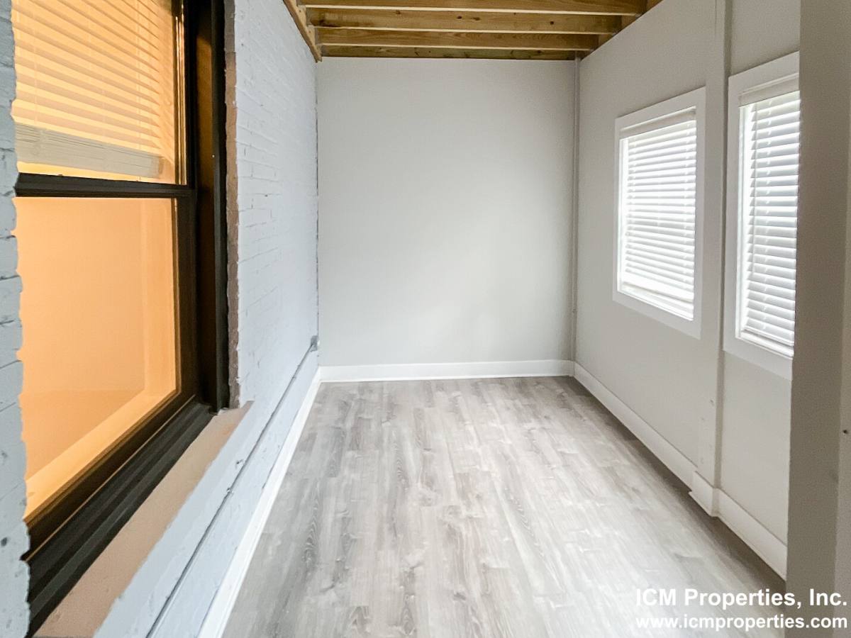 Apartment for rent at 5941 N Magnolia #1, Chicago, IL 60660
