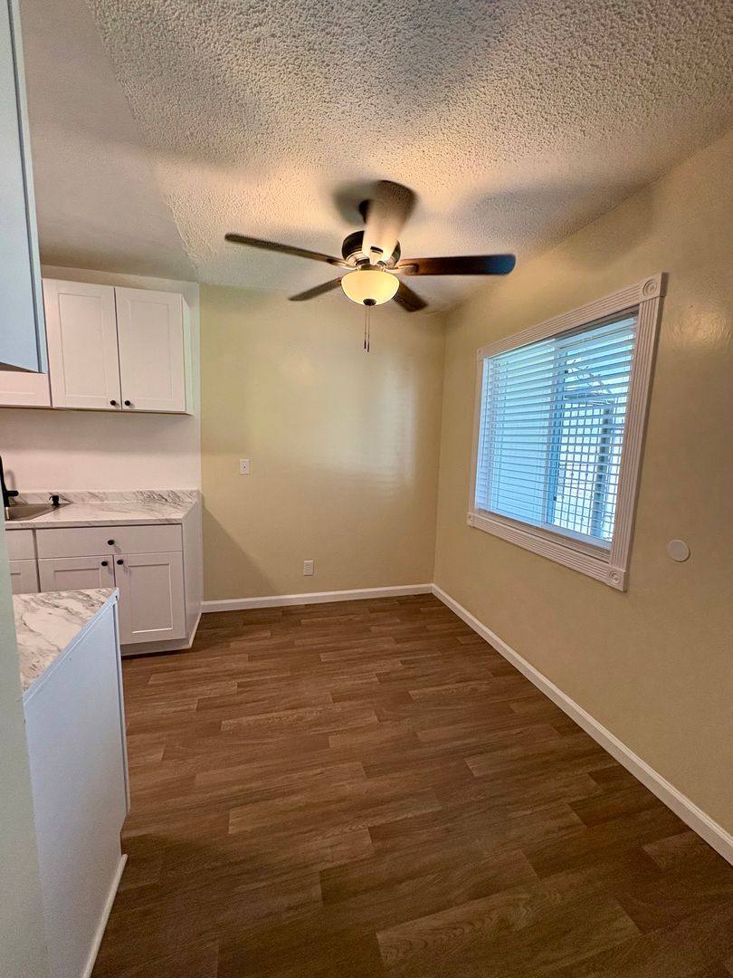 Apartment for rent at 520-540 E Pleasant St, Long Beach, CA 90805