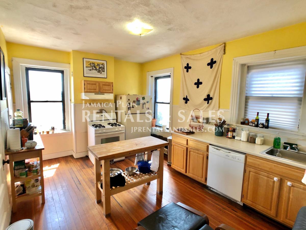 Apartment for rent at 5 Glen Rd #402, Jamaica Plain, MA 02130