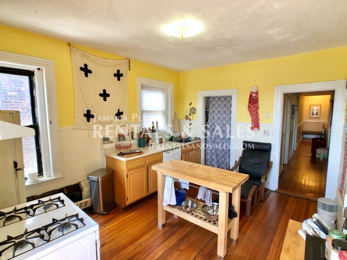 Apartment for rent at 5 Glen Rd #402, Jamaica Plain, MA 02130
