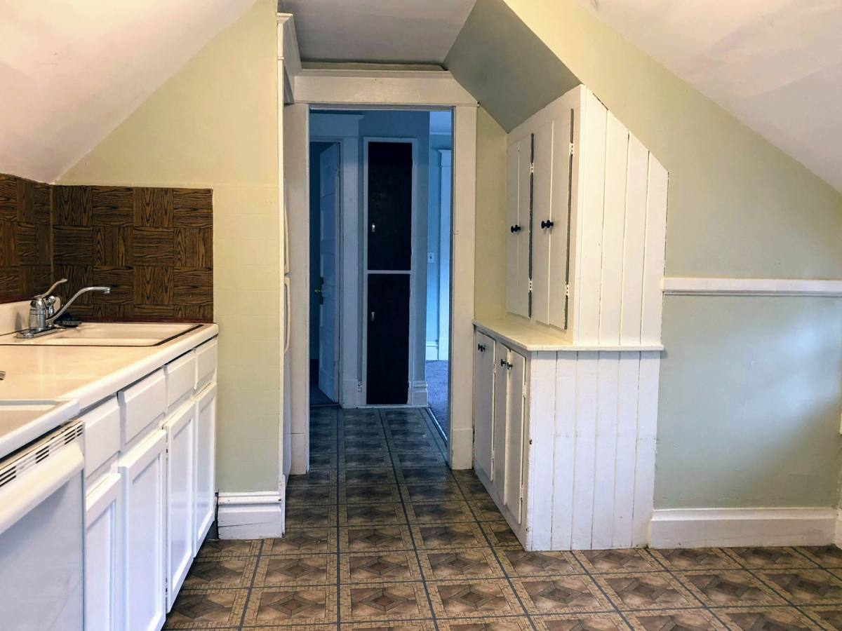 Apartment for rent at 703 Spencer NE, Grand Rapids, MI 49505