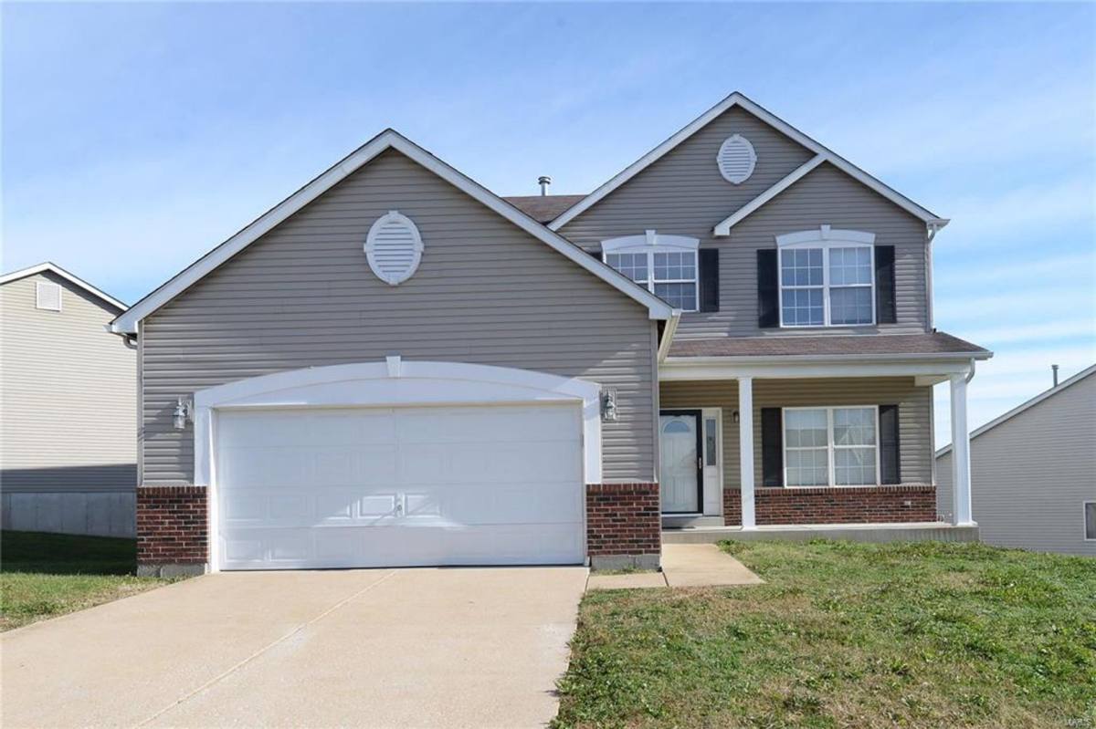 House for rent at 4644 Richmond Forest Dr, Florissant, MO 63034