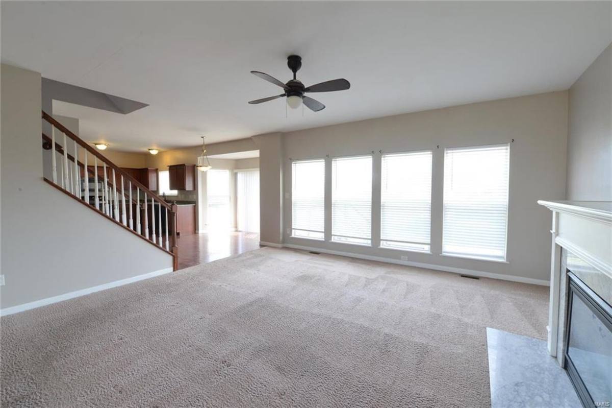 House for rent at 4644 Richmond Forest Dr, Florissant, MO 63034