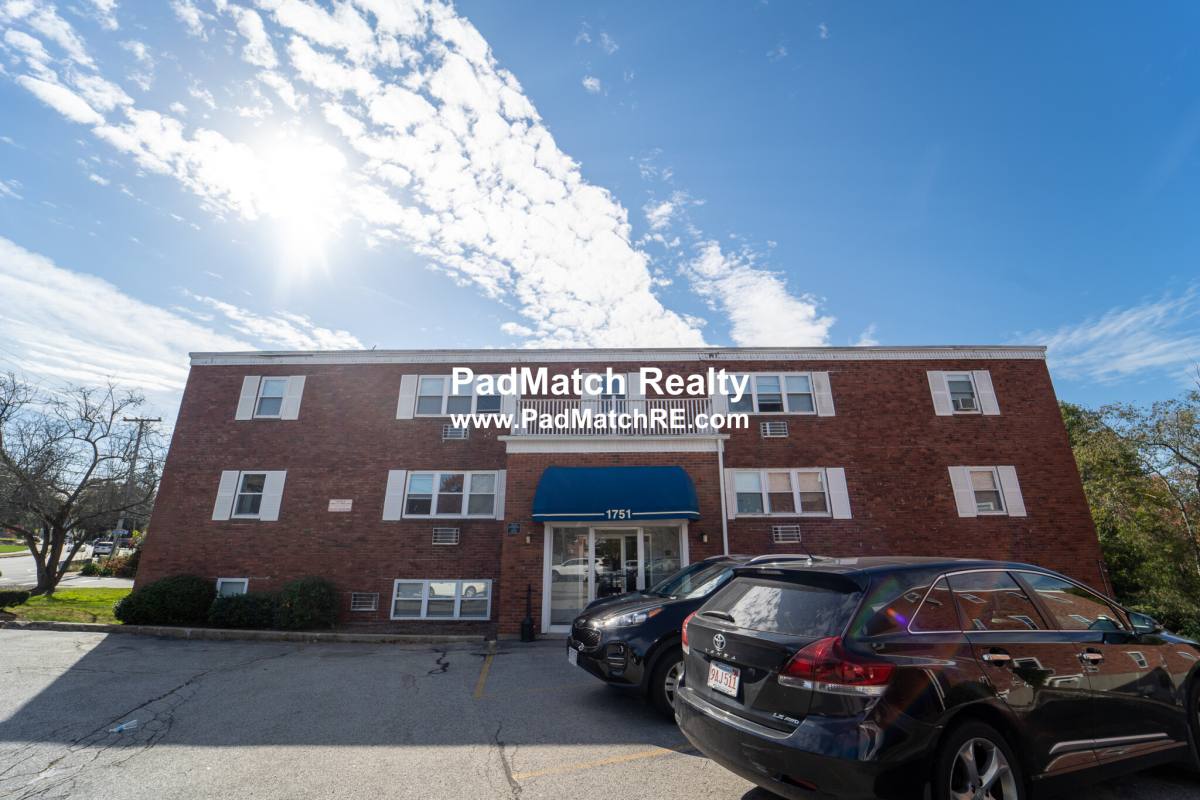 Apartment for rent at 1751 Washington St #2, Braintree, MA 02184