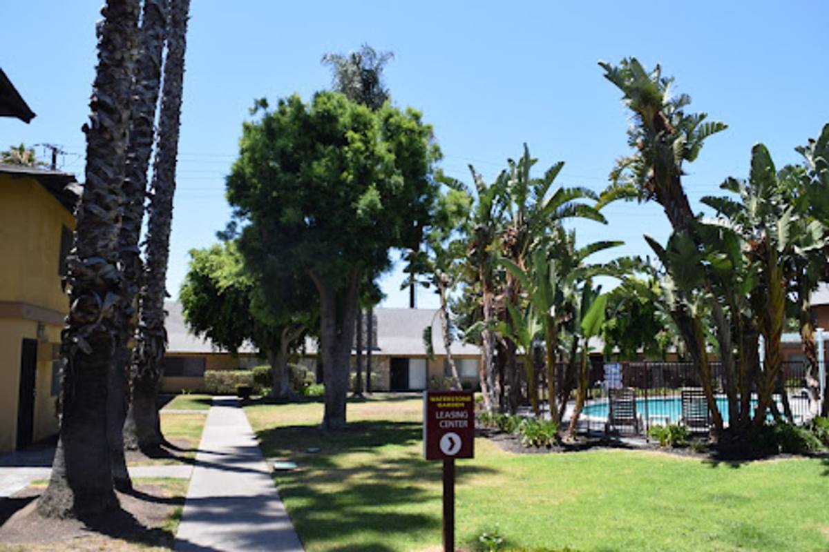 Apartment for rent at 14445 Redhill Ave, Tustin, CA 92780