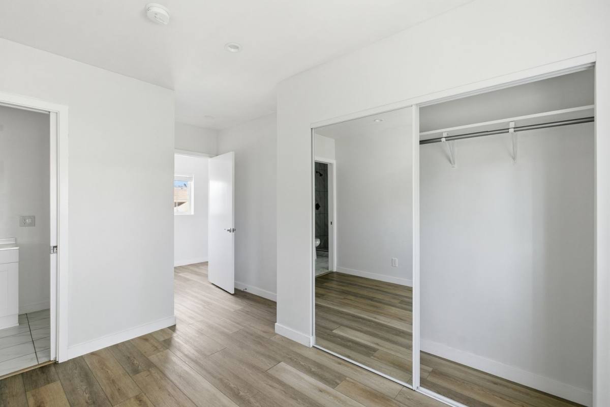 Apartment for rent at 4177 Naomi Ave, Los Angeles, CA 90011
