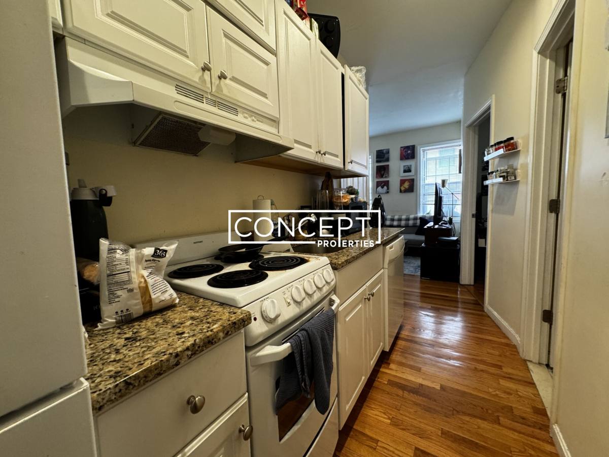 Apartment for rent at 28 Phillips St #3, Boston, MA 02114