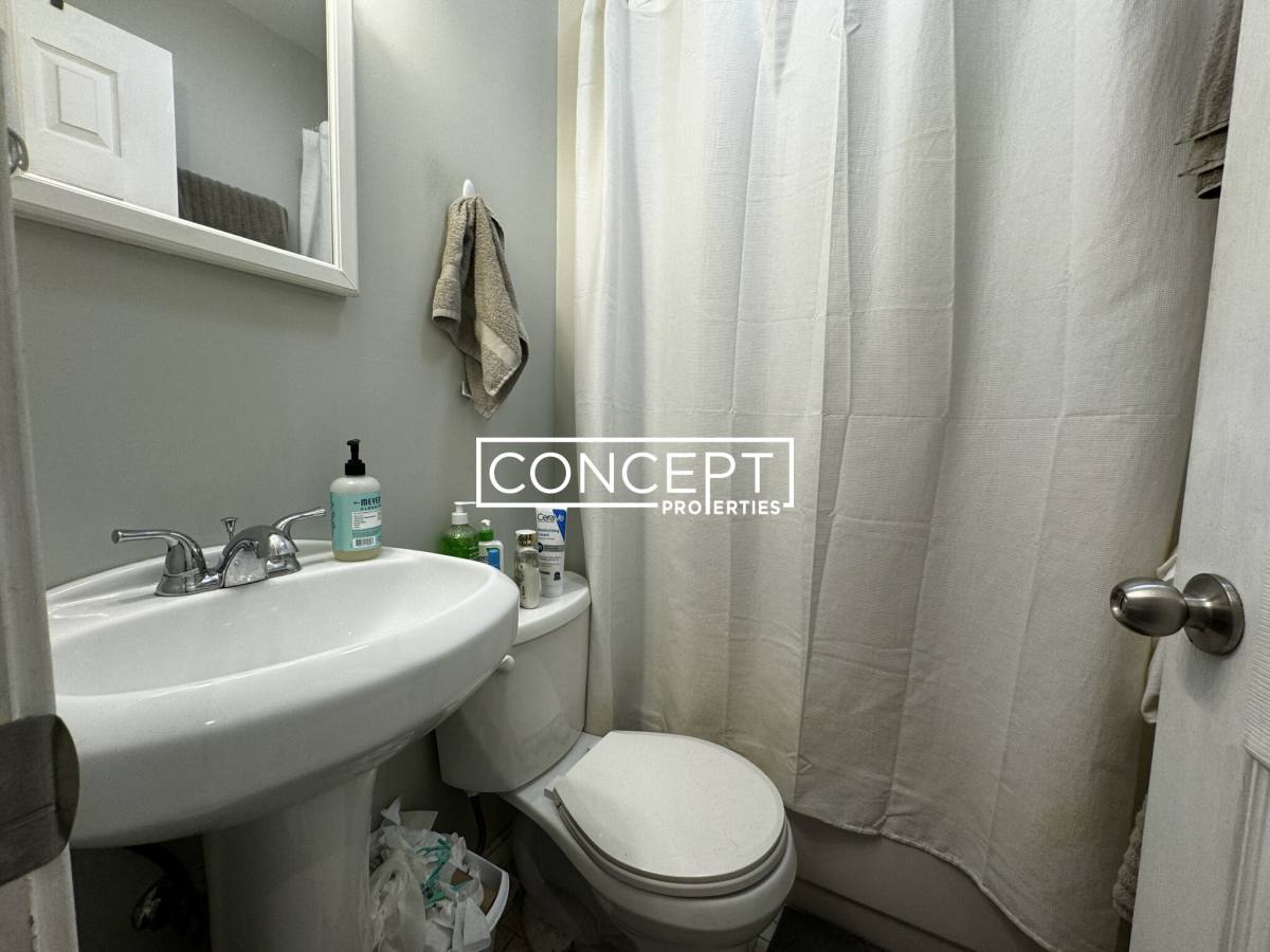 Apartment for rent at 28 Phillips St #3, Boston, MA 02114