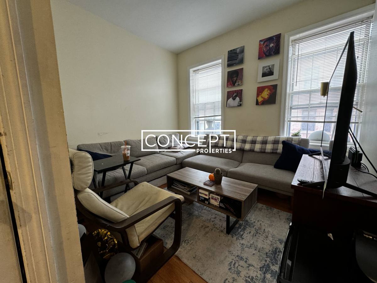 Apartment for rent at 28 Phillips St #3, Boston, MA 02114