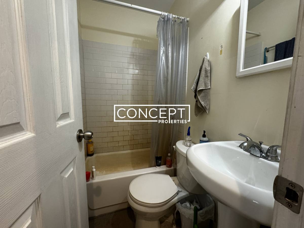 Apartment for rent at 28 Phillips St #3, Boston, MA 02114