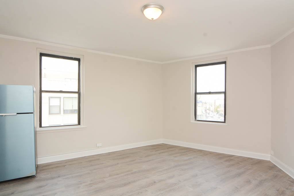 Apartment for rent at 3335 Diversey #D103, Chicago, IL 60647