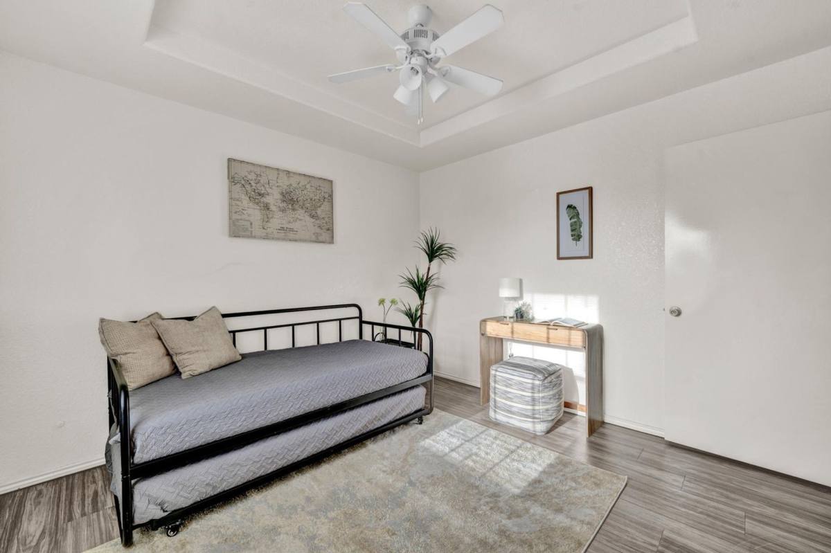 Apartment for rent at 403 N Broadway St, McAllen, TX 78501