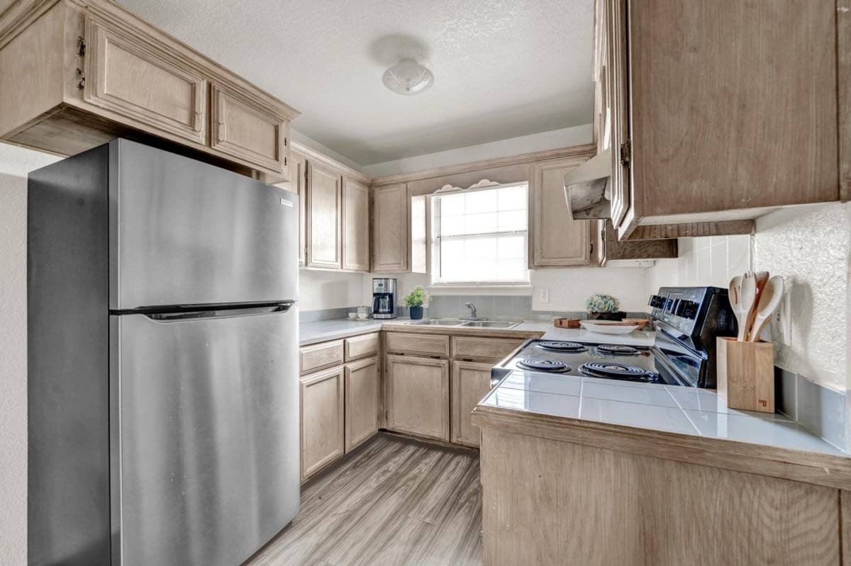 Apartment for rent at 403 N Broadway St, McAllen, TX 78501