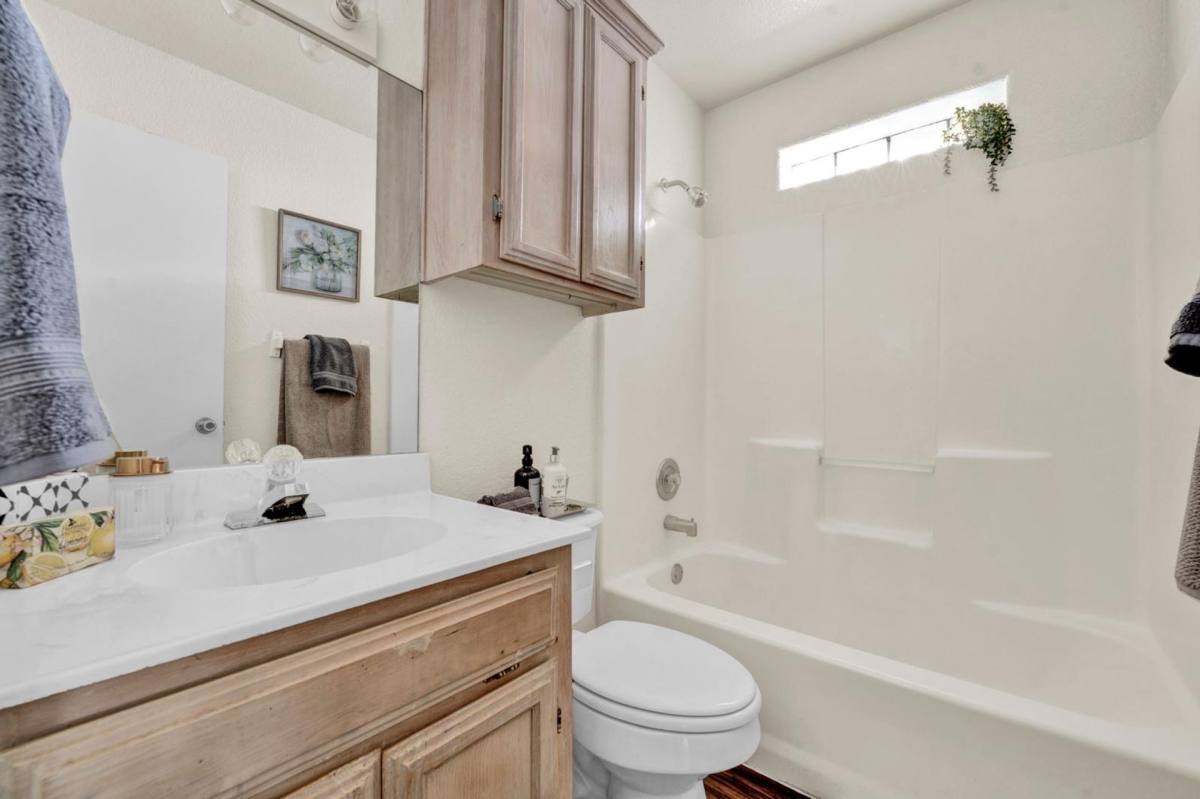 Apartment for rent at 403 N Broadway St, McAllen, TX 78501