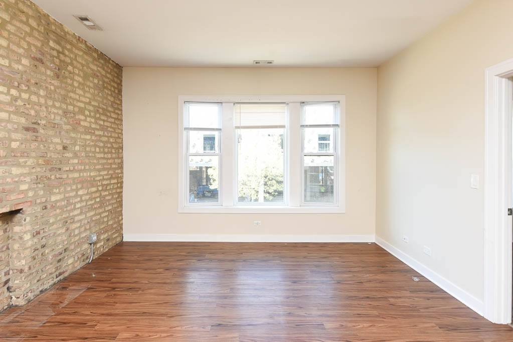 Apartment for rent at 3550 Lawrence #S4, Chicago, IL 60625