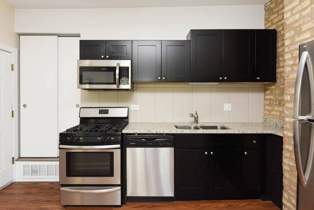 Apartment for rent at 3550 Lawrence #S4, Chicago, IL 60625