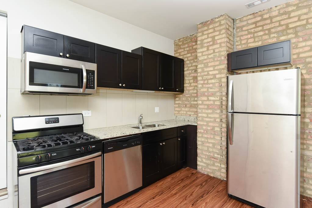 Apartment for rent at 3550 Lawrence #S4, Chicago, IL 60625