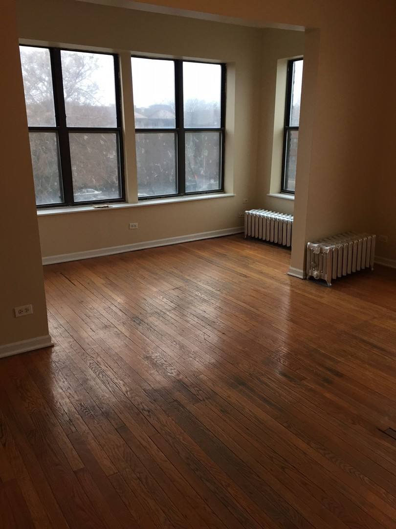 Apartment for rent at 7722 N Marshfield Ave #3A, Chicago, IL 60626
